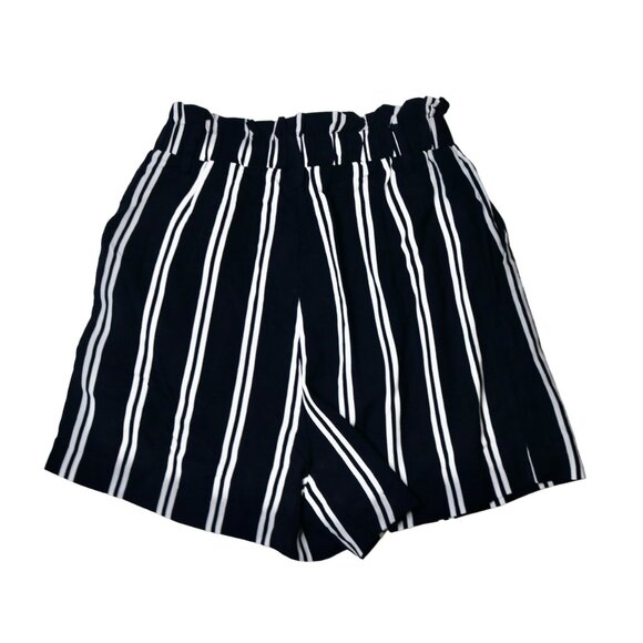 H&M Women's Black and White Striped Shorts with Pockets, size US 2 - Picture 2 of 9